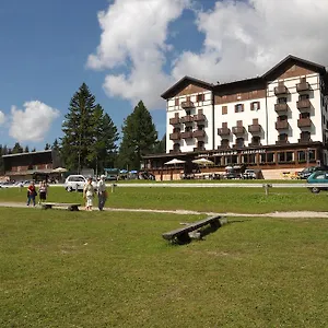 *** Hotel Lavaredo Italien