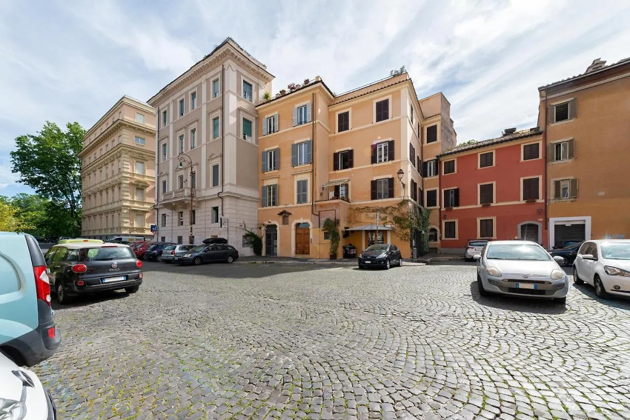 Giuditta In Trastevere روما 3*,